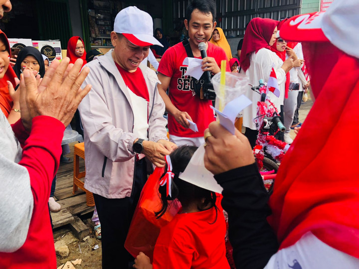 Minggu, 21 Agustus 2022 Jalan santai perayaan HUT RI ke 77 tahun 2022 di Jln. Kelapa Gading