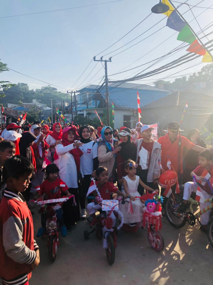 Minggu, 21 Agustus 2022 Jalan santai perayaan HUT RI ke 77 tahun 2022 di Jln. Kelapa Gading