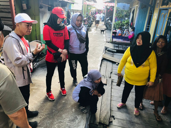 Minggu, 21 Agustus 2022, meninjau kegiatan kerja bakti di Jl. Ulin gg. 6 RT24-25
