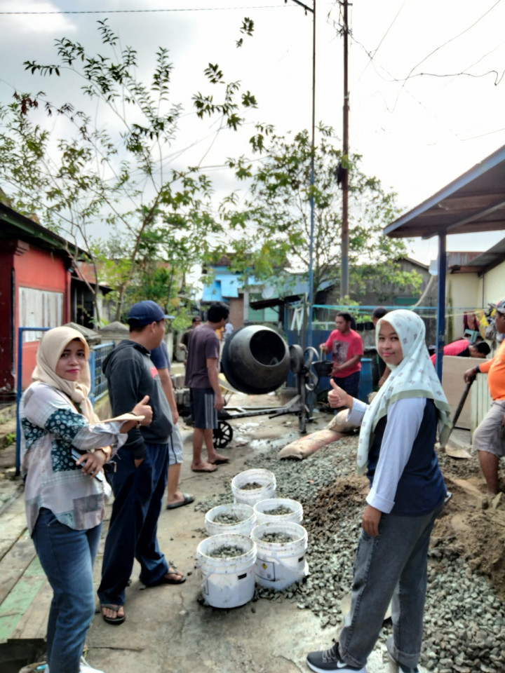 04 September 2022, #Probebaya kegiatan semenisasi di Jalan Cendana Gang 11 RT.010