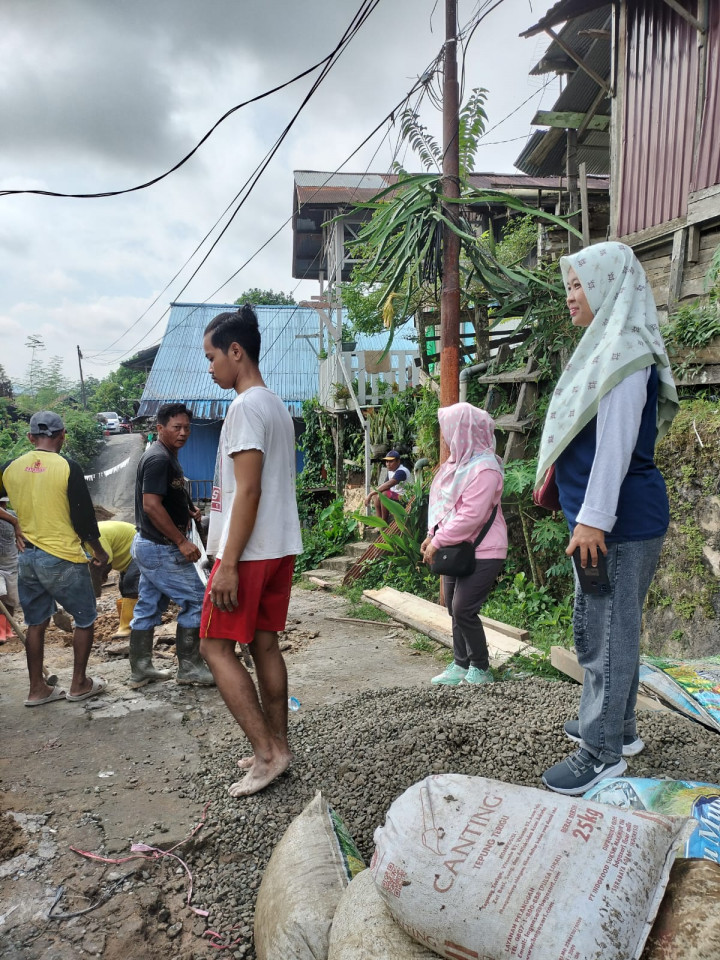 04 September 2022, #Probebaya Kegiatan semenisasi jln Cendana gang 11 RT 36 Pokmas Kelapa Gading