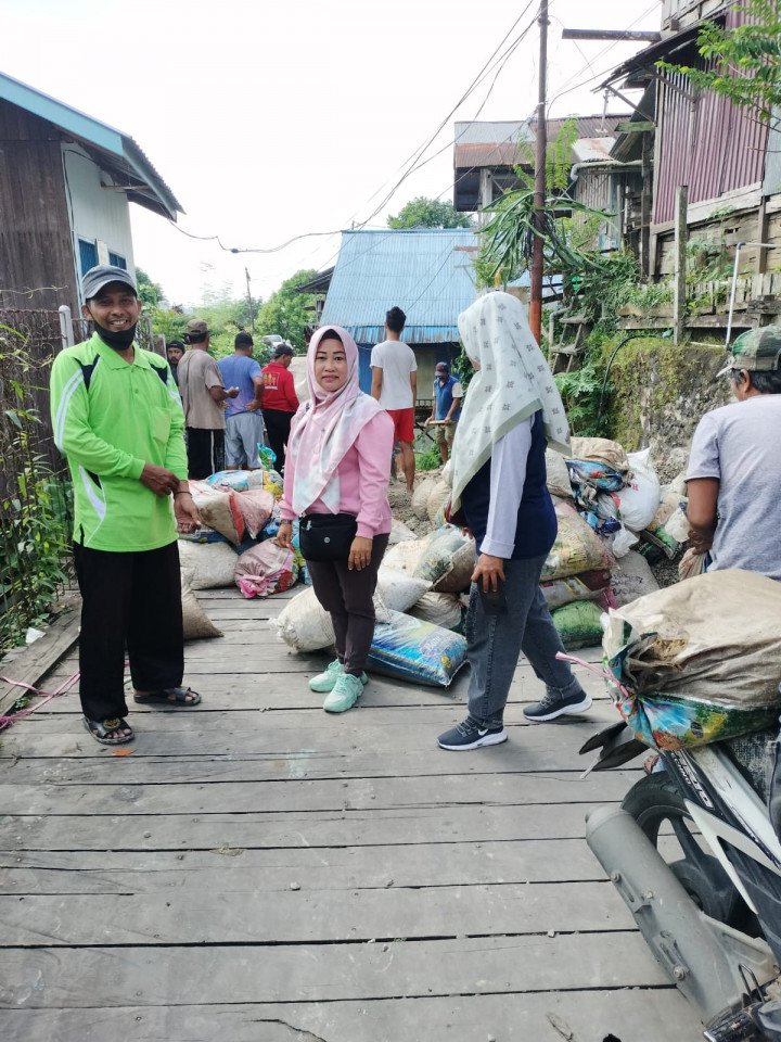 04 September 2022, #Probebaya Kegiatan semenisasi jln Cendana gang 11 RT 36 Pokmas Kelapa Gading