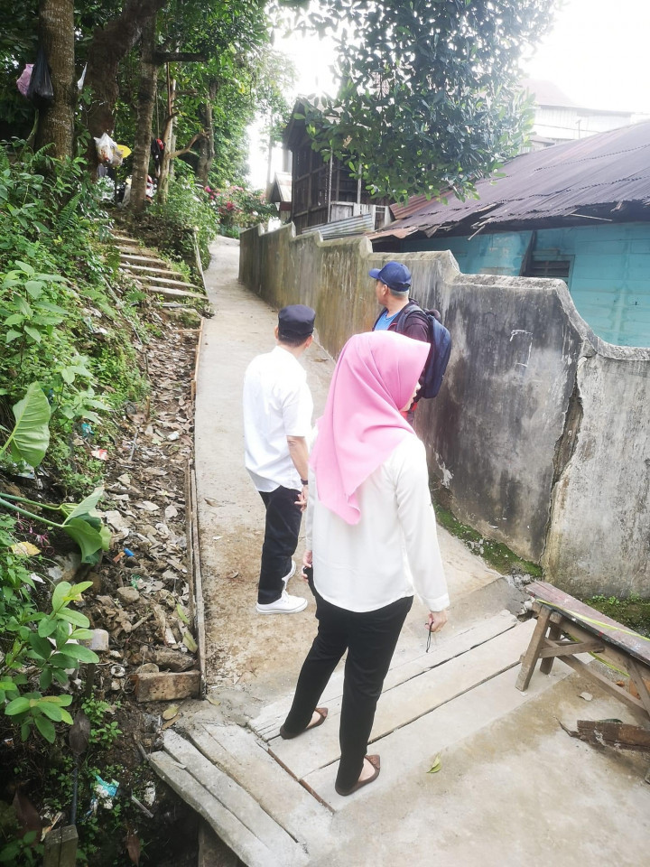 07 september 2022, #Probebaya Lurah Karang anyar bersama Kasi Ekobang & Ketua pokmas cendana meninjau kegiatan pembangunan sarana dan prasarana kegiatan pro-bebaya tahun 2022 di RT 12, RT 36 serta RT 07