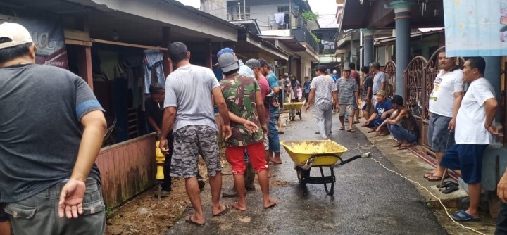 11 September 2022, #Probebaya Kegiatan perbaikan drainase jln Cendana gang 8 RT 09 pokmas Cendana