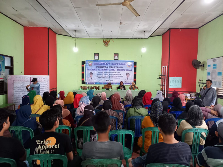 Senin, 12 September 2022, #Probebaya Acara Pelatihan Tata boga, Las dan Otomotif oleh Pokmas Kahoi dan Meranti di Balai LPM Karang Anyar.