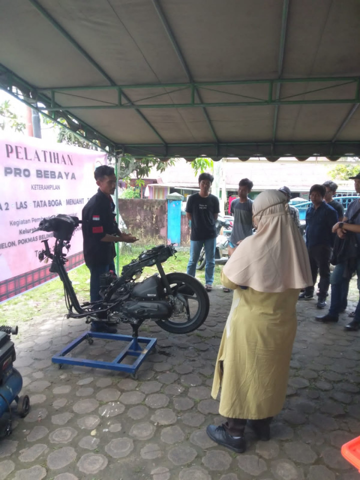 Senin, 12 September 2022, #Probebaya Acara Pelatihan Tata boga, Las dan Otomotif oleh Pokmas Kahoi dan Meranti di Balai LPM Karang Anyar.