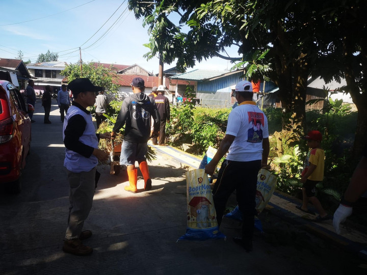 14 Oktober 2022, Jumat bersih persiapan penilaian lomba PHBS tingkat kota Samarinda di RT 30 Kel. Karang Anyar...