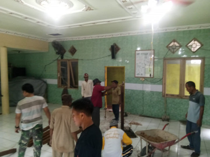 20 November 2022, telah dilaksanakan gotong royong renovasi Langgar Baitul Rahman di Jalan Ulin RT.027
