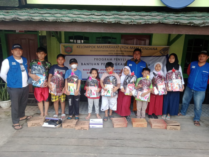 23 November 2022, penyerahan program bantuan perlengkapan sekolah di wilayah Pokmas Cendana yaitu di RT.003,004,009,010,012