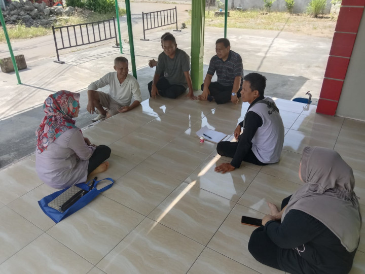 Jumat, 13 Januari 2023 meninjau persiapan Pemilihan di Ketua RT.035 Jalan Kahoi B