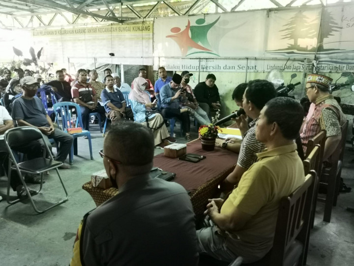 Jumat, 10 Februari 2023.... Penyuluhan program PTSL tahun 2023-2024 oleh pihak BPN Samarinda yang didampingi pihak dari polresta Samarinda serta dihadiri oleh anggota DRR RI dari Komisi 2 dapil kaltim bpk. KH Aus Hidayat Nur