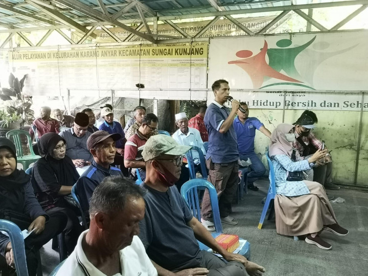 Jumat, 10 Februari 2023.... Penyuluhan program PTSL tahun 2023-2024 oleh pihak BPN Samarinda yang didampingi pihak dari polresta Samarinda serta dihadiri oleh anggota DRR RI dari Komisi 2 dapil kaltim bpk. KH Aus Hidayat Nur