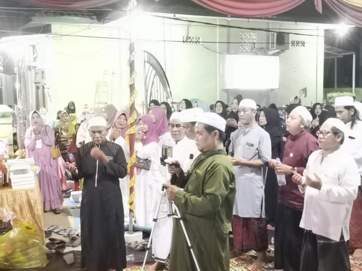 Senin 13 Februari 2023,  Tablig akbar memperingati isra miraj nabi Muhammad SAW serta haul guru sekumpul di masjid al ikhlas Jl. Kelapa gading RT 37 Kel. Karang Anyar
