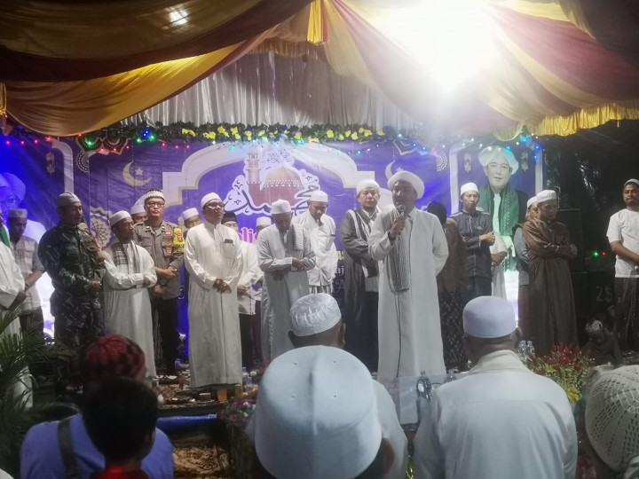 Senin 13 Februari 2023,  Tablig akbar memperingati isra miraj nabi Muhammad SAW serta haul guru sekumpul di masjid al ikhlas Jl. Kelapa gading RT 37 Kel. Karang Anyar