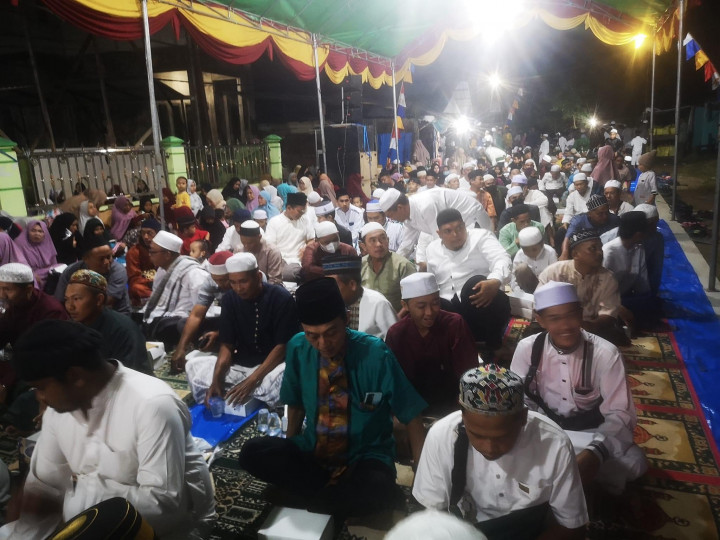 Senin 13 Februari 2023,  Tablig akbar memperingati isra miraj nabi Muhammad SAW serta haul guru sekumpul di masjid al ikhlas Jl. Kelapa gading RT 37 Kel. Karang Anyar