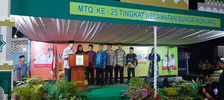 Rabu, 01 Maret 2023, Penutupan MTQ ke 25 Kecamatan Sungai Kunjang di Area Lapangan Olahraga, Jl. Meranti RT.016 Kel. Karang Anyar.