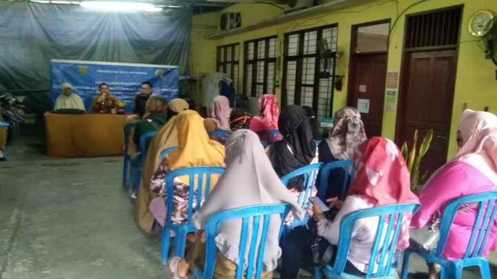 13 Maret 2023, Penyuluhan Koperasi dari Dinas Koperasi Kota Samarinda di aula Kantor Kel. Karang Anyar dan dihadiri masyarakat dan didampingi oleh Lurah, H. Rusmin Niryadin