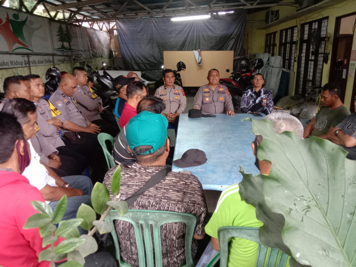 Kamis, 30 Maret 2023, Lurah mengikuti Kegiatan Tatap Muka Bersama Kapolsek Sungai Kunjang dan jajarannya di Kantor Kelurahan Karang Anyar