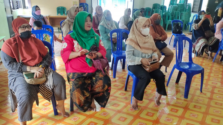 Selasa, 05 April 2023, Sosialisasi perkenalan produk baru dari Sinar Raya Yogyakarta di Gedung LPM Karang Anyar dan dihadiri oleh Lurah Karang Anyar dengan didampingi Kasie Kesra