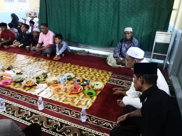 Jumat, 31 Maret 2023. Safari ramadhan Kelurahan Karang anyar yang diikuti oleh Lurah Karang Anyar bersama, staf Kel. Karang Anyar, Bhabinkamtibmas, dan FKPM Kelurahan Karang anyar di langgar Cahaya Rimba jl. Cendana RT 14