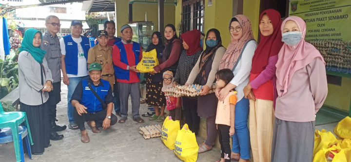 18 & 19 April 2023, kegiatan pembagian Bantaun sembako dalam rangka kegiatan Probebaya tahun 2023 bidang Pemberdayaan di Pokmas Cendana.