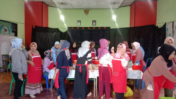 Sabtu, 20 Mei 2023 menghadiri kegiatan pelatihan tata boga dan menjahit untuk Pokmas Mek-Kah, Cendana dan Kahoi di Balai LPM Karang Anyar