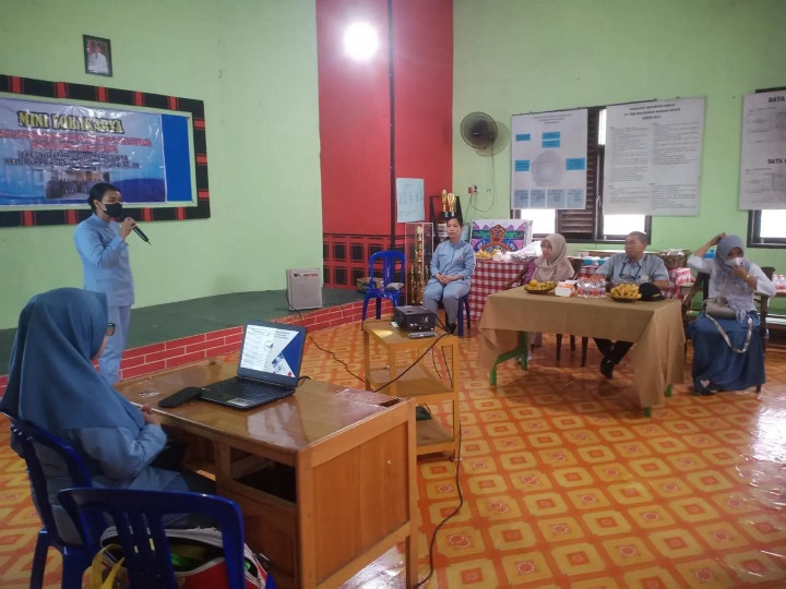 Jumat, 26 Mei 2023  Mini lokakarya stase keperawatan komunitas dan keluarga mahasiswa ners muda Oleh ITKES WIYATA HUSADA  Samarinda yang diadakan di Balai LPM Kel. Karang Anyat dan dihadiri oleh lurah karang anyar