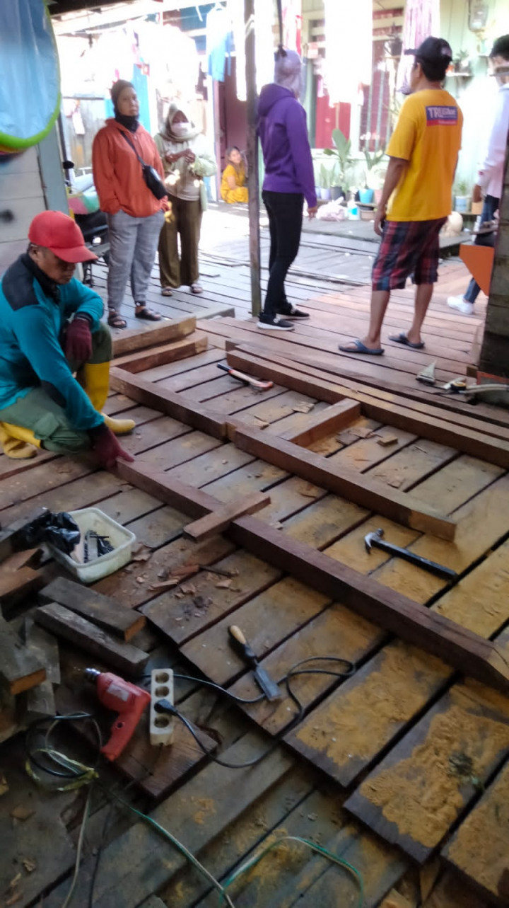 Jumat, 26 Mei 2023 Monitoring kegiatan infrastruktur RT 24 bersama Kasie Ekobang, Mardiana dan Habibah sebagai pendamping infrastruktur kec sungai kunjang