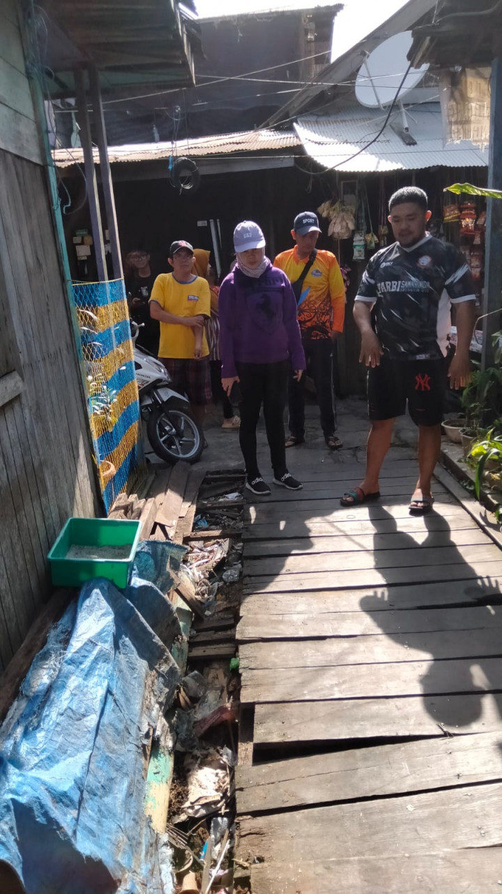 Jumat, 26 Mei 2023 Monitoring kegiatan infrastruktur RT 26 bersama Kasie Ekobang, Mardiana dan Habibah, pak Fahmi sebagai pendamping infrastruktur kec sungai kunjang