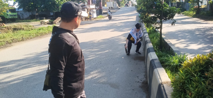 10 & 11 Juni 2023, kegiatan gotong royong bersama segenap jajaran Pemerintahan se Kec. Sungai Kunjang di Jalan Rapak Indah.