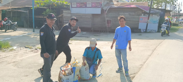 10 & 11 Juni 2023, kegiatan gotong royong bersama segenap jajaran Pemerintahan se Kec. Sungai Kunjang di Jalan Rapak Indah.