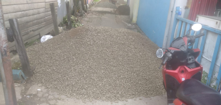 Selasa, 27 Juni 2023 Kegiatan infrastruktur RT 12 pokmas Cendana bersama Bu Habibah pendamping infrastruktur kec sungai kunjang