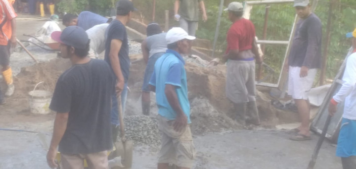 Minggu, 09 Juli 2023, kegiatan Probebaya Sapras berupa Semenisasi Jalan di RT.036, Jalan Cendana