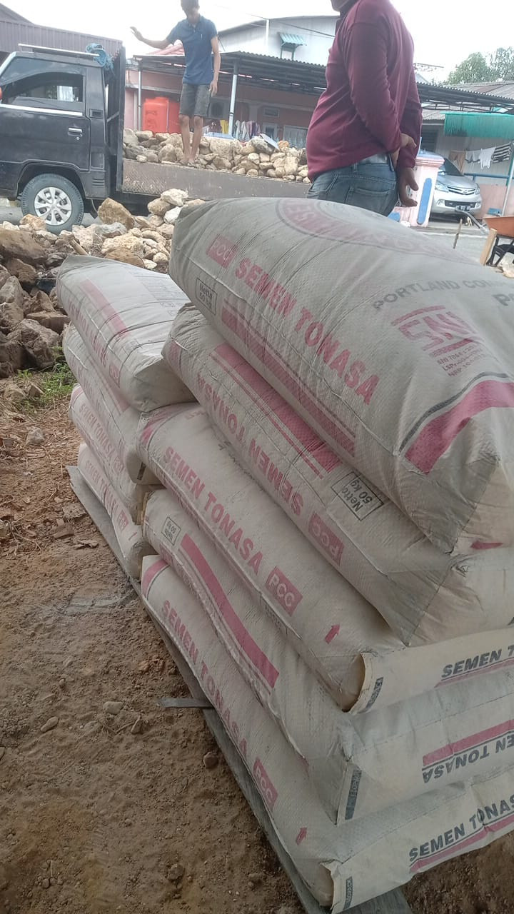 Senin, 10 Juli 2023, Kegiatan perbaikan Parit di RT.004, Jalan Cendana