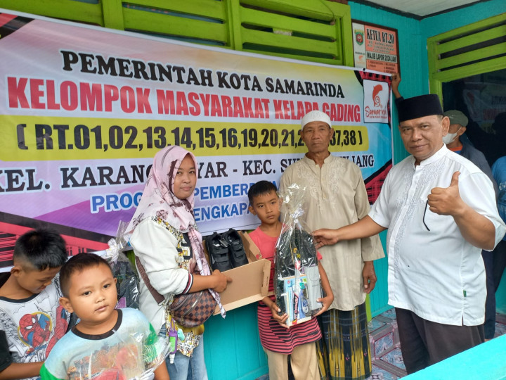 Minggu, 16 Juli 2023 Penyerahan paket pendidikan RT 19 ,20, 21 pokmas Kelapa Gading