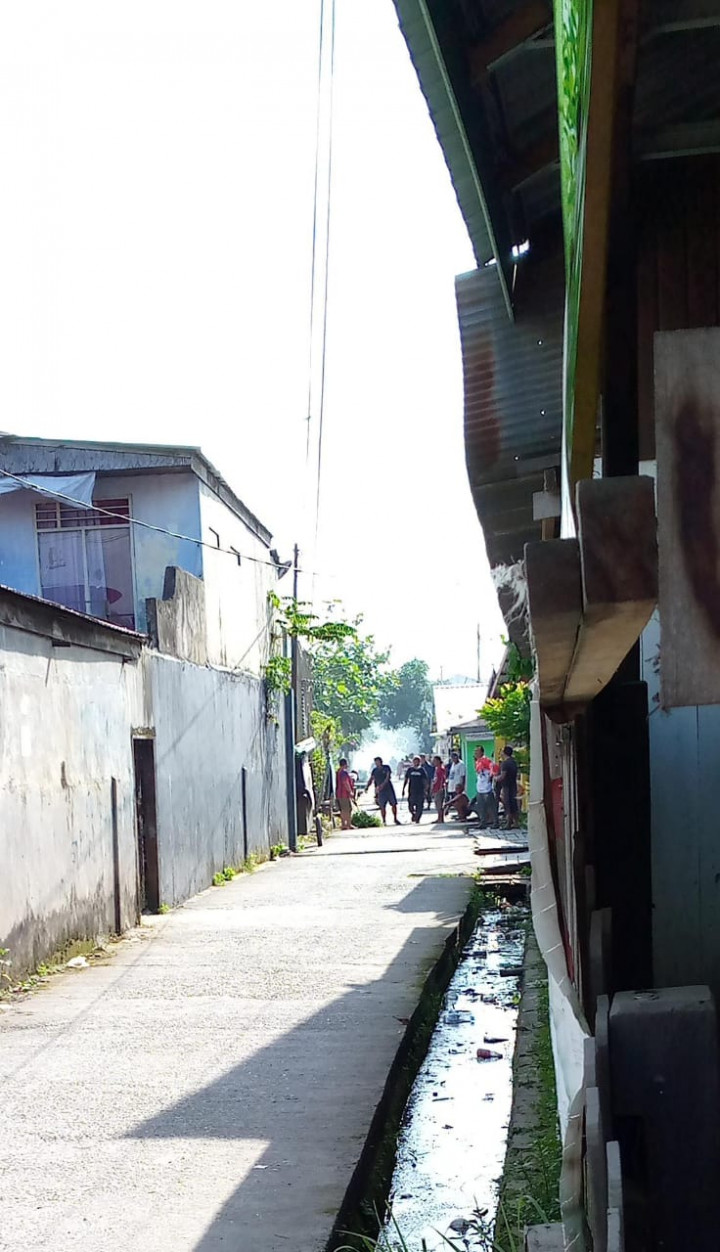 Minggu, 30 Juli 2023, Lurah Bersama para pejabat, Staf, FKPM dan Babinsa Karang Anyar ikut menghadiri dan monitoring kegiatan kerja bakti di wilayah Kelurahan Karang Anyar.
