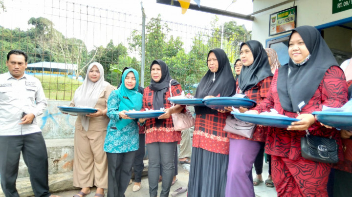 Kamis 03 Agustus 2023, kegiatan Probebaya bidang Pemberdayaan berupa penyerahan bantuan makanan tambahan di semua Posyandu yang berada di Pokmas Cendana dan dihadiri Lurah dan Ketua PKK Karang Anyar.