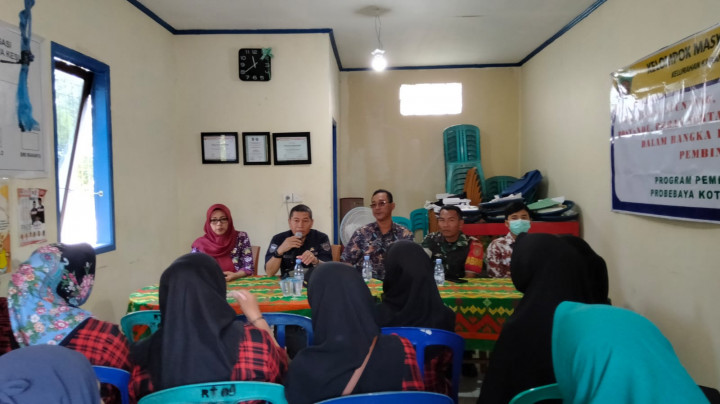 Kamis 03 Agustus 2023, kegiatan Probebaya bidang Pemberdayaan berupa penyerahan bantuan makanan tambahan di semua Posyandu yang berada di Pokmas Cendana dan dihadiri Lurah dan Ketua PKK Karang Anyar.
