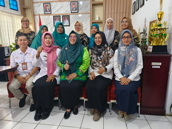 Rabu, 02 Agustus 2023, Lurah Karang Anyar bersama Ketua PKK Karang Anyar Mendampingi PKK Kelurahan dalam rangka penilaian lomba SMEP