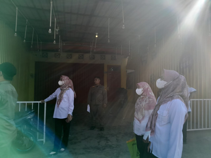 Rabu, 02 Agustus 2023, Lurah beserta jajaran pejabat dan staf Karang Anyar, mendampingi Camat Sungai Kunjang dan tim dalam melaksanakan monitoring PKL di sepanjang Jalan Ulin