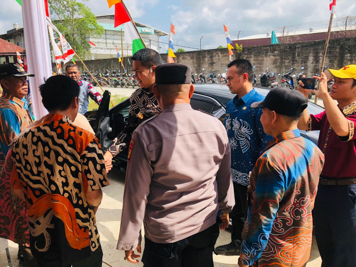 Kamis, 10 Agustus 2023 Lurah bersama Seklur, Staf dan Para Ketua RT se Karang Anyar menghadiri peresmian kantor baru Kelurahan Loa Bakung dan Launching Kelurahan Digital.