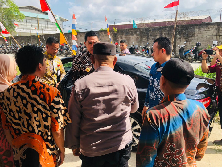 Kamis, 10 Agustus 2023 Lurah bersama Seklur, Staf dan Para Ketua RT se Karang Anyar menghadiri peresmian kantor baru Kelurahan Loa Bakung dan Launching Kelurahan Digital.