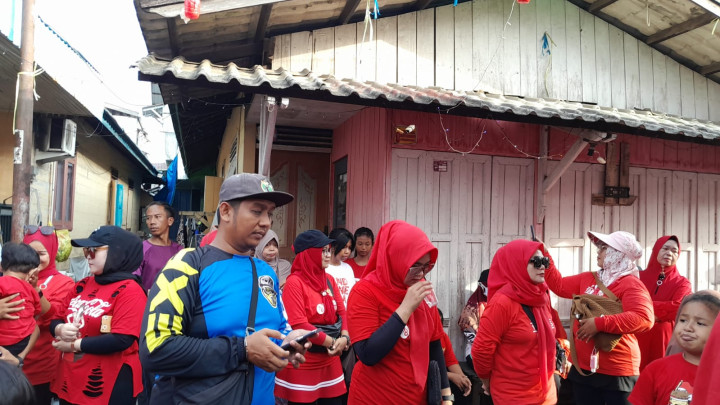 Minggu, 20 Agustus 2023, Lurah bersama Staf menghadiri kegiatan Jalan Santai di RT.022 & 023 dalam rangka HUT RI ke 78 tahun.
