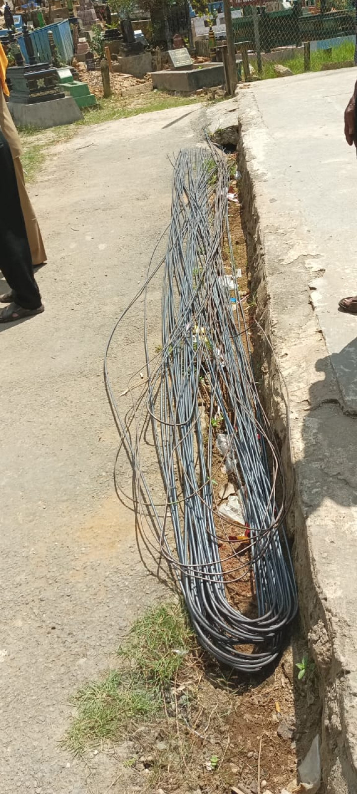 Senin, 21 Agustus 2023, monitoring kegiatan pembuatan Posyandu di Jalan Tengkawang RT. 015