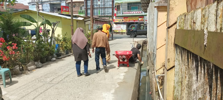 Selasa, 22 Agustus 2023, monitoring kegiatan perbaikan Drainase di Jalan Ulin RT. 021