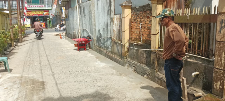 Selasa, 22 Agustus 2023, monitoring kegiatan perbaikan Drainase di Jalan Ulin RT. 021