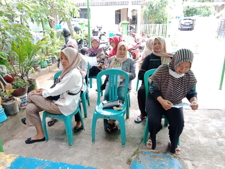 Jumat, 25 Agustus 2023, Lurah Karang Anyar menghadiri kegiatan pelatihan Eco Enzyme bumi Pertamina di Bank Ramli Ceseri, Jln. Cendana gang 11 RT. 012