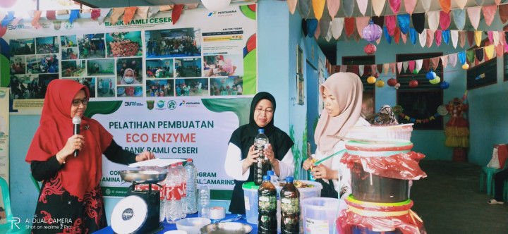 Jumat, 25 Agustus 2023, Lurah Karang Anyar menghadiri kegiatan pelatihan Eco Enzyme bumi Pertamina di Bank Ramli Ceseri, Jln. Cendana gang 11 RT. 012