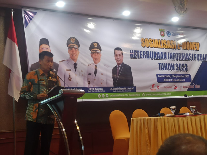 Kamis, 07 September 2023, Seklur mengikuti kegiatan Sosialisasi E-Monev keterbukaan Informasi Publik tahun 2023 di Hotel Grand Sawit, Samarinda.