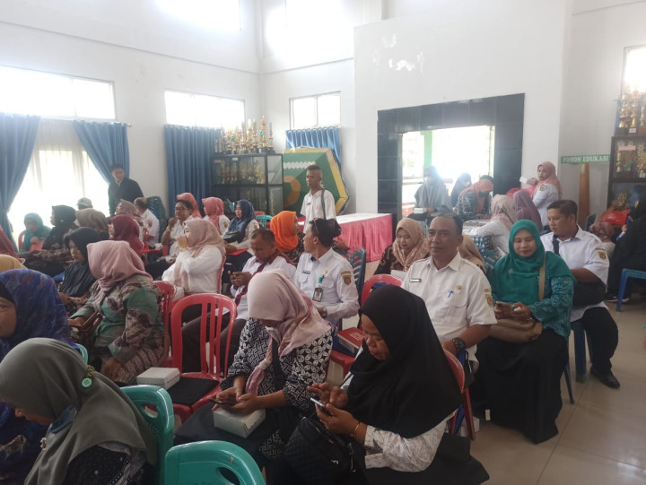 Rabu, 27 September 2023, Seklur menghadiri kegiatan penyusunan Road Map Pola Konsumsi Pangan di Aula Rapat Kantor Kecamatan Samarinda Ulu, Jalan Juanda, Samarinda